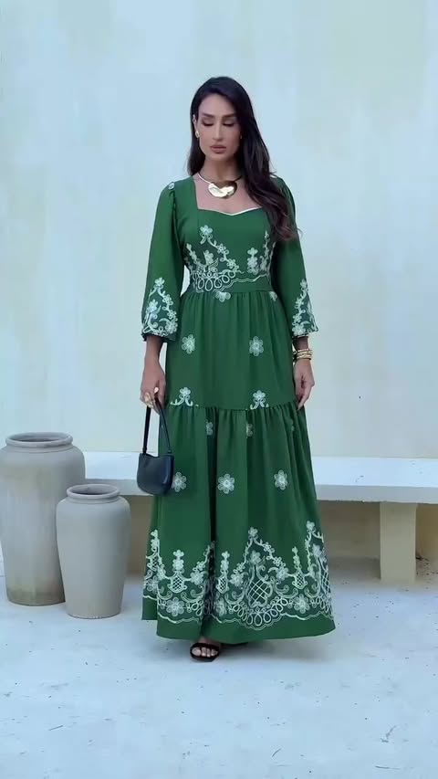 VESTIDO BORDADO VISCOMIDA VERDE MILITAR  MANGA 3/4   C�D:10113904 TAMANHO �NICO