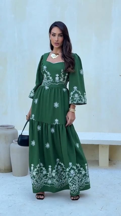 VESTIDO BORDADO VISCOMIDA VERDE MILITAR  MANGA 3/4   C�D:10113904 TAMANHO �NICO