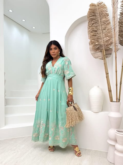 VESTIDO VISCOLINHO BORDADO EM LESI� 3D - C�D:101010404 - TAMANHO �NICO