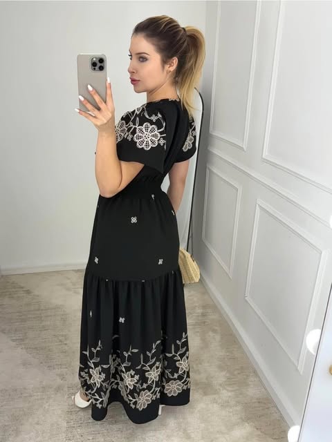 VESTIDO VISCOMIDA BORDADO - DECOTE  'V' - C�D:10013975 - TAMANHO �NICO